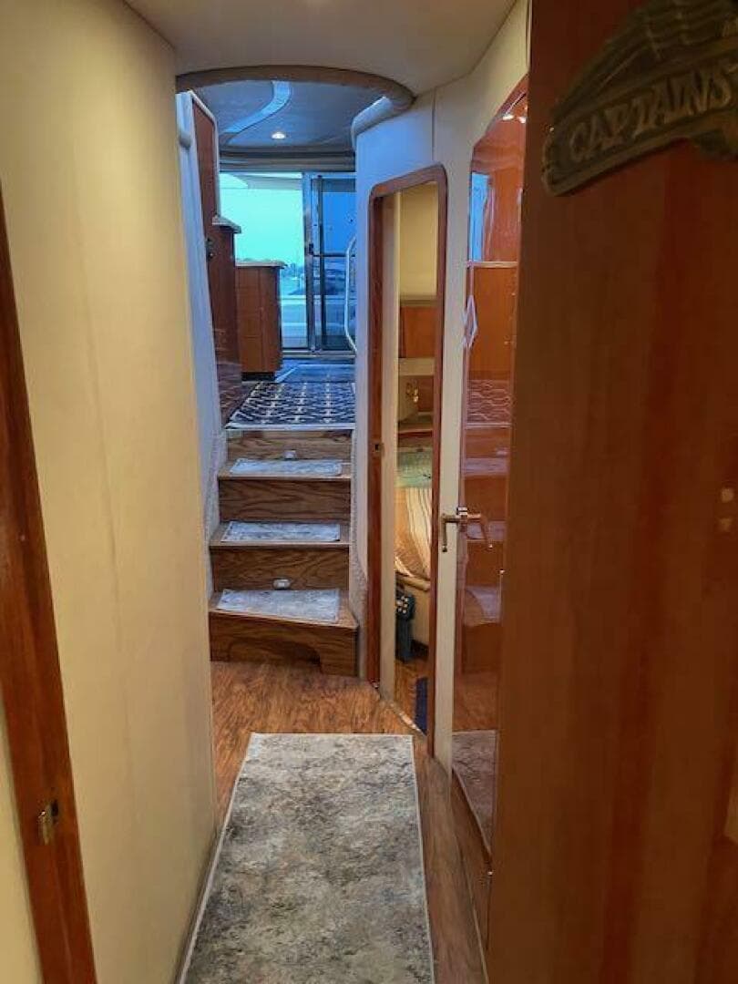 1999 Sea Ray 480 Sedan Bridge — photo 39