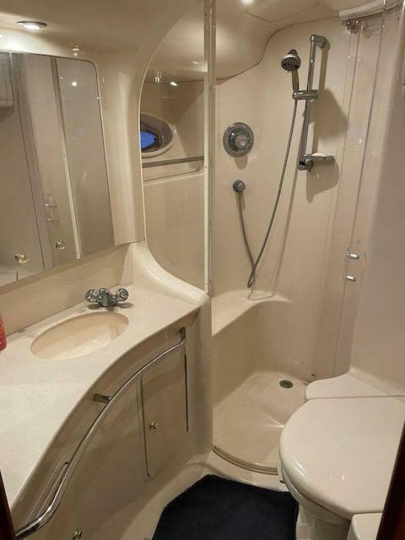 1999 Sea Ray 480 Sedan Bridge — photo 37