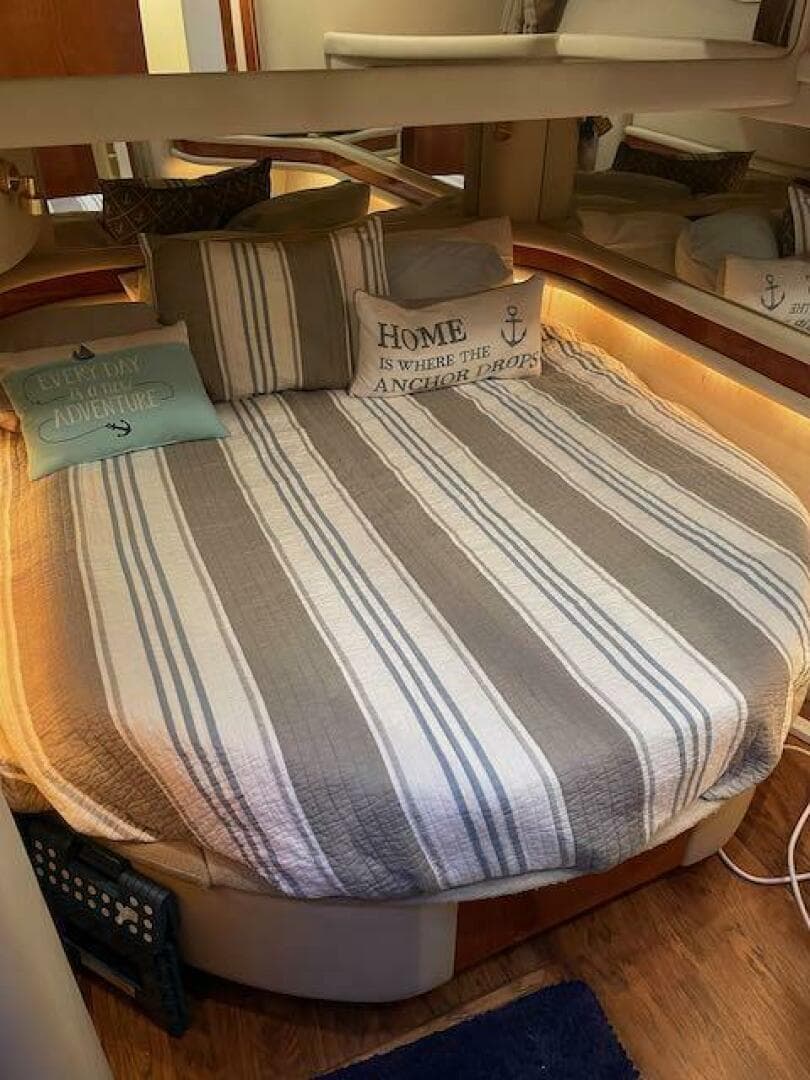 1999 Sea Ray 480 Sedan Bridge — photo 22