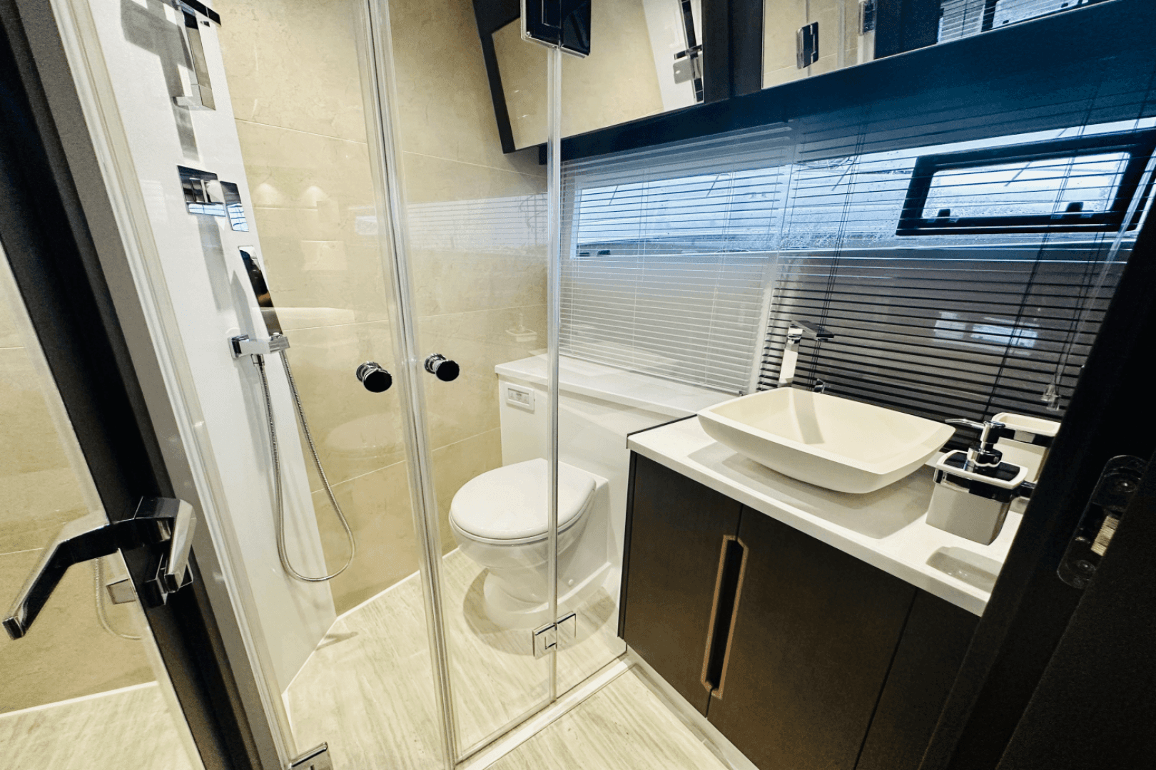 2024 Galeon 500 Fly — photo 40