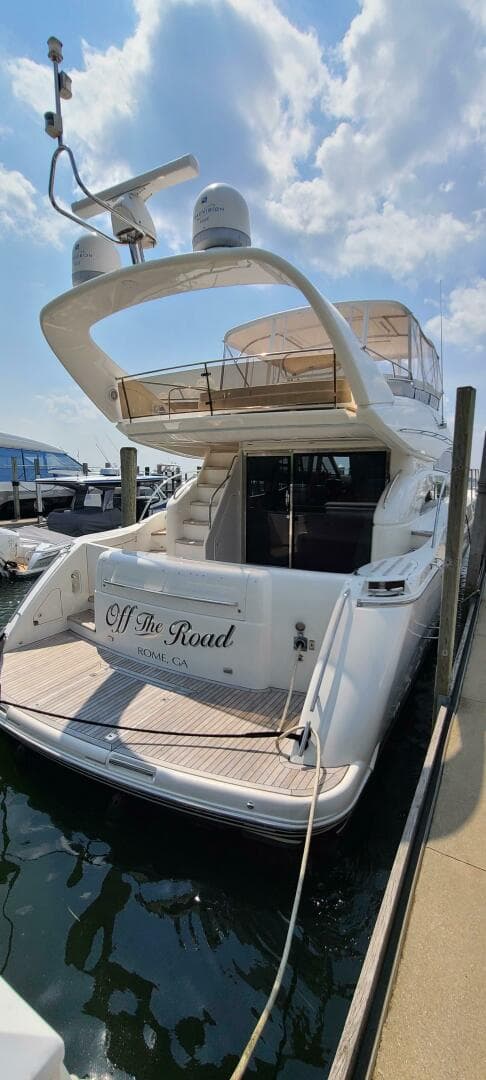 2006 Viking Sport Cruisers 61 Flybridge — photo 2