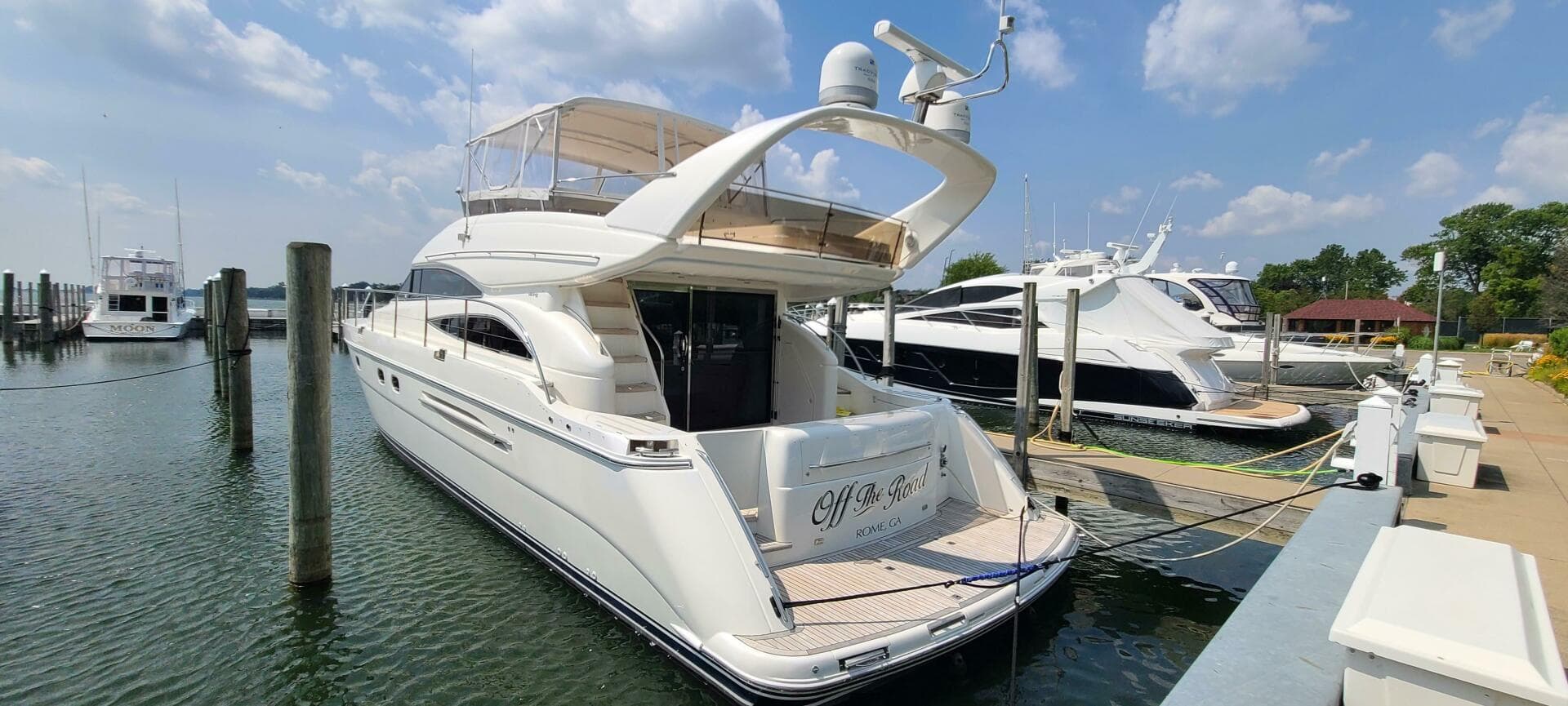 2006 Viking Sport Cruisers 61 Flybridge — photo 3