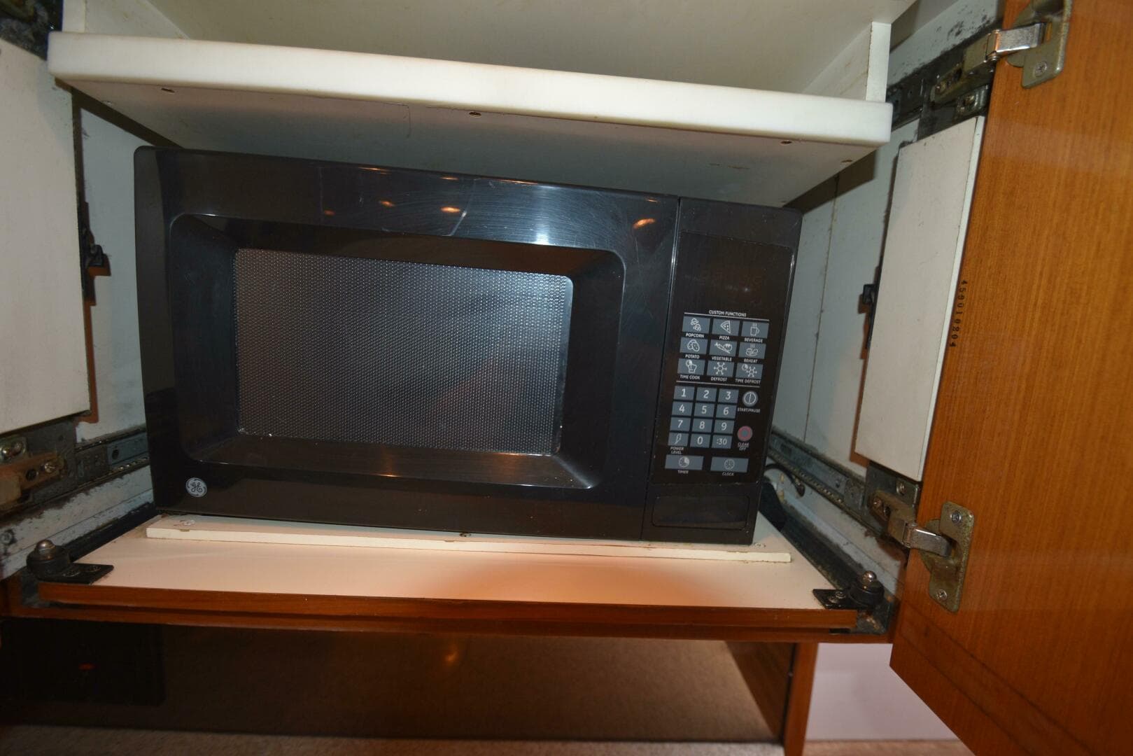 2003 Viking 45 Express — photo 29