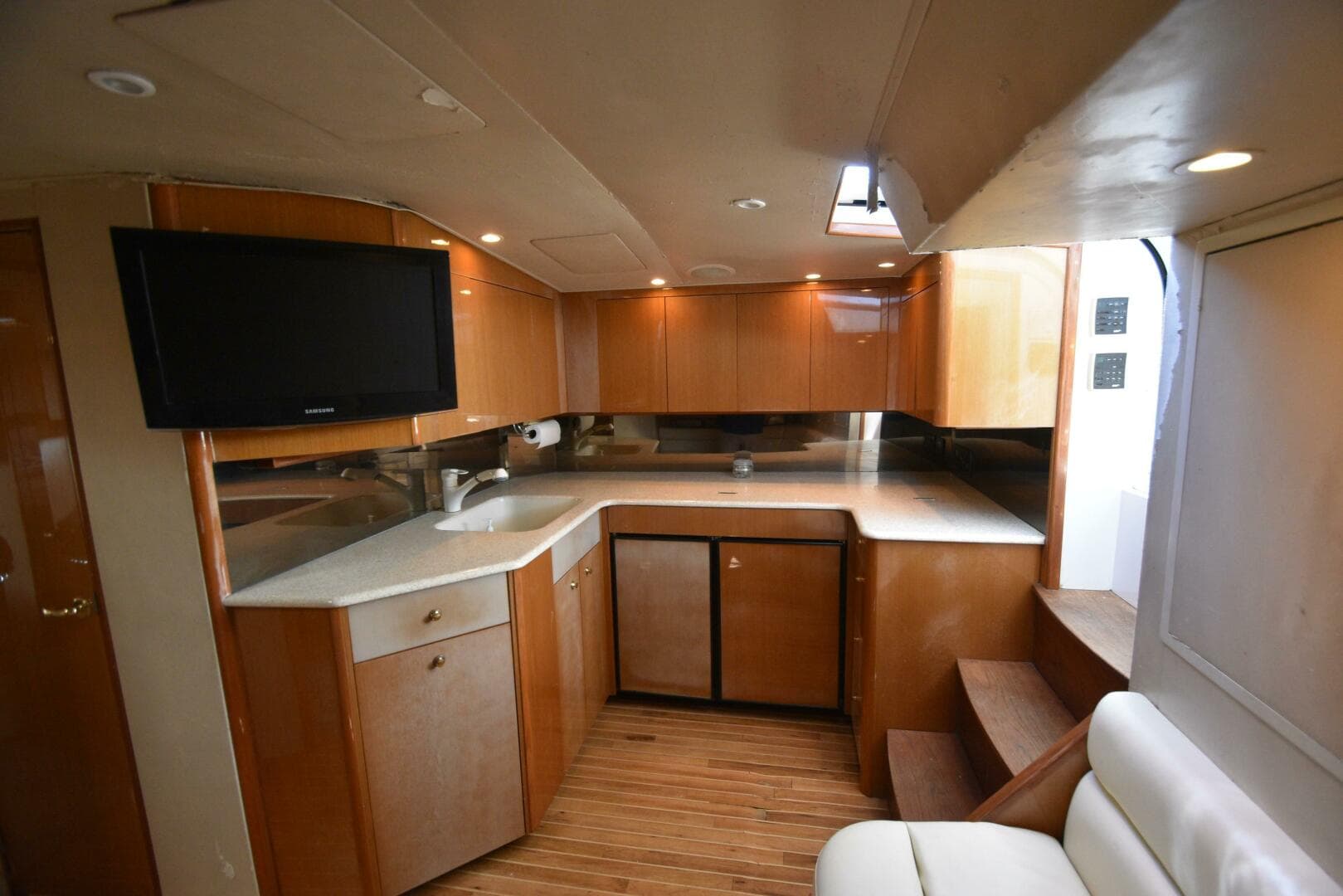 2003 Viking 45 Express — photo 26