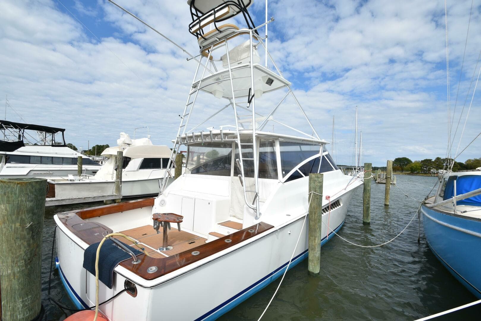 2003 Viking 45 Express — photo 52