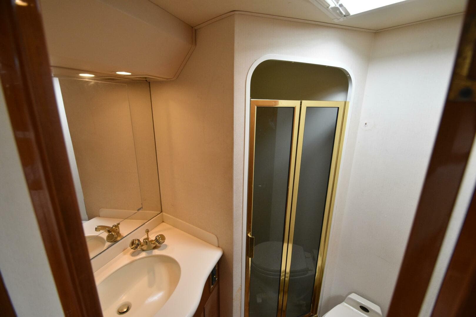 2003 Viking 45 Express — photo 35