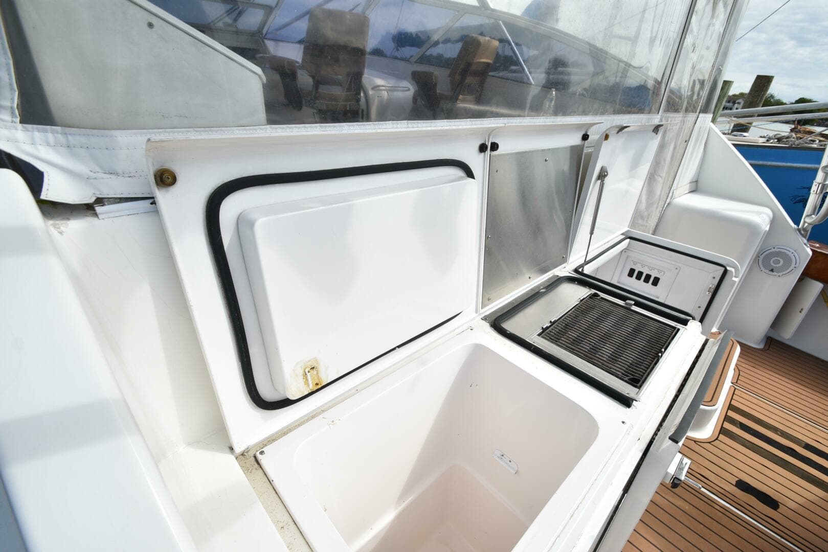 2003 Viking 45 Express — photo 46