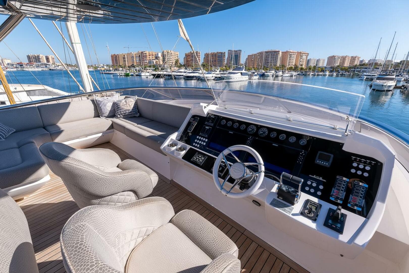 2020 Sunseeker 86 — photo 40