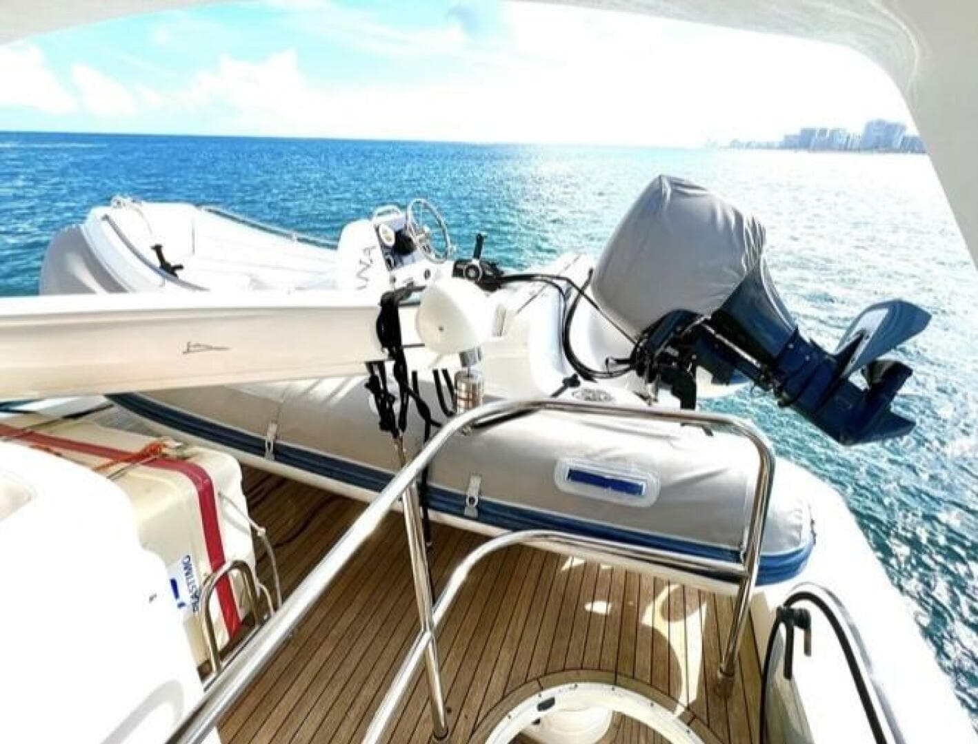 2008 Viking Princess 67 Flybridge — photo 15