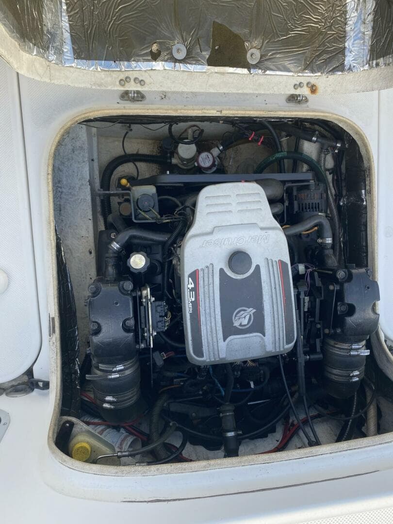 1999 Bayliner Trophy — photo 26