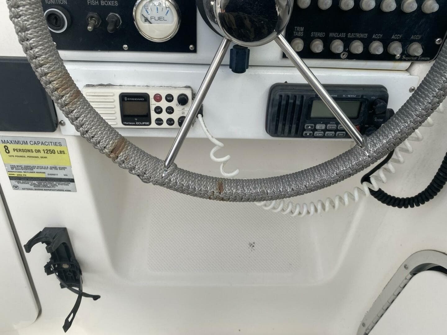 1999 Bayliner Trophy — photo 19