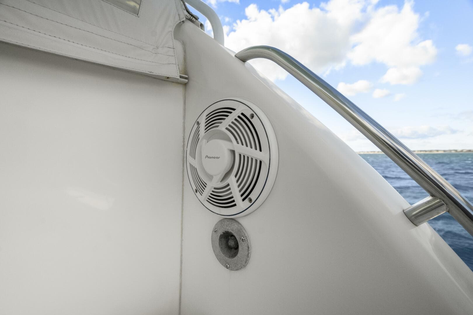 2007 Tiara Yachts 4200 Open — photo 27