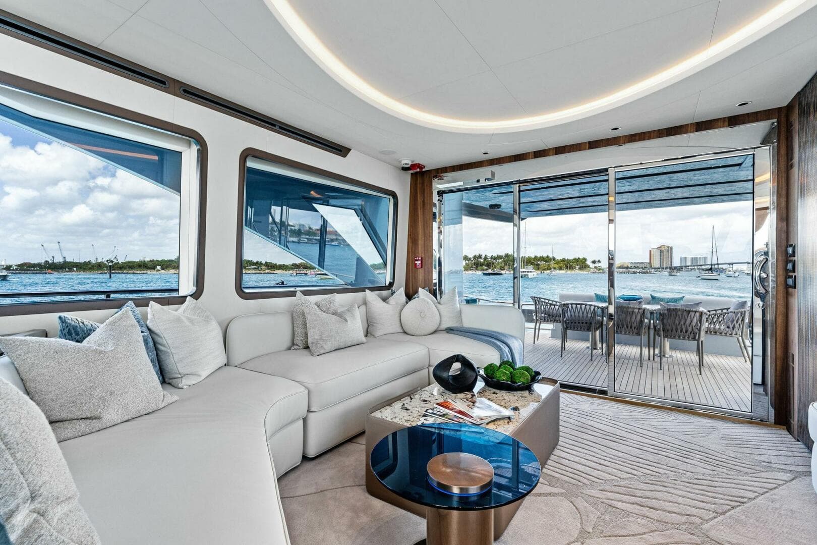 2024 Aquitalia Yachts Flybridge — photo 8