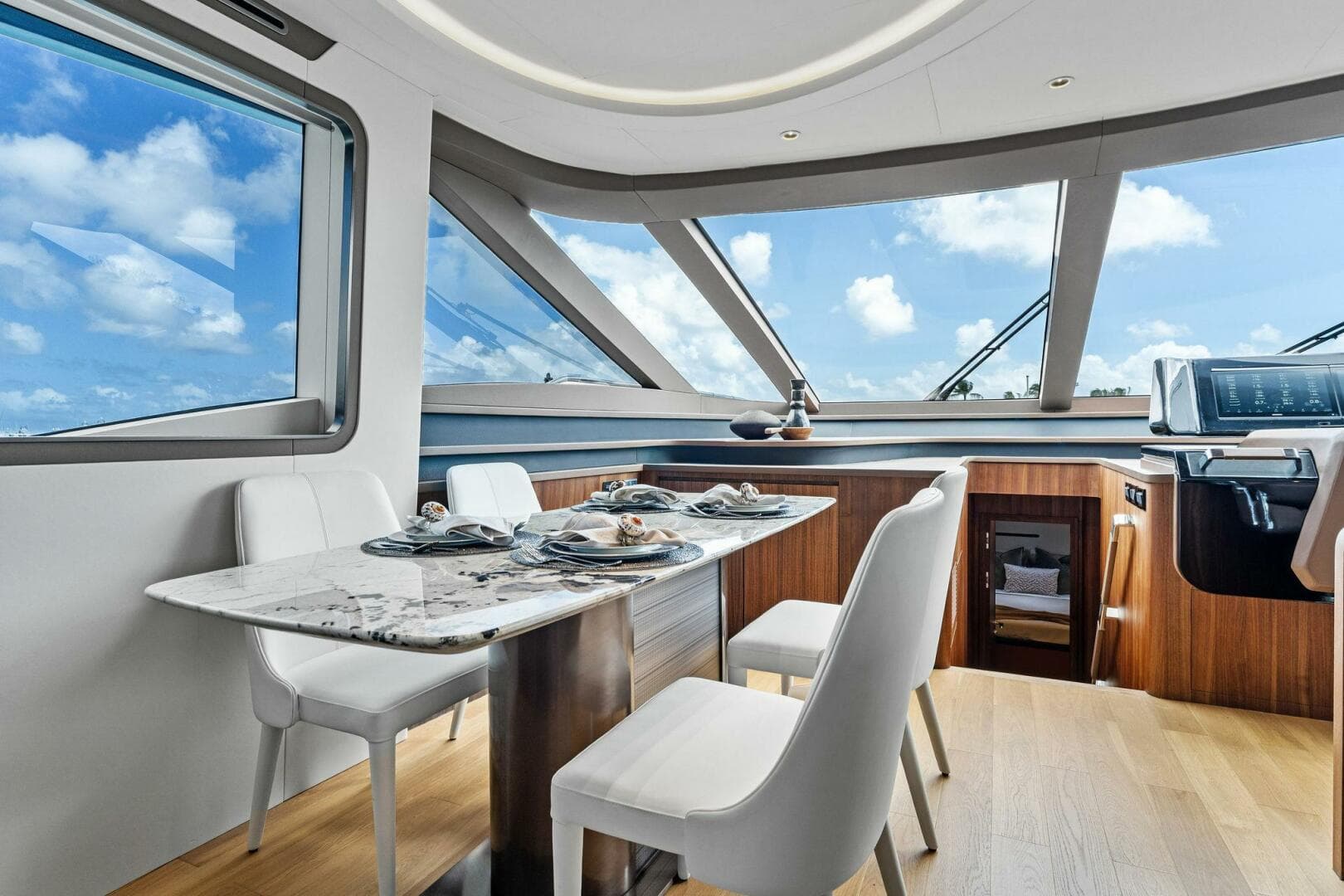 2024 Aquitalia Yachts Flybridge — photo 15