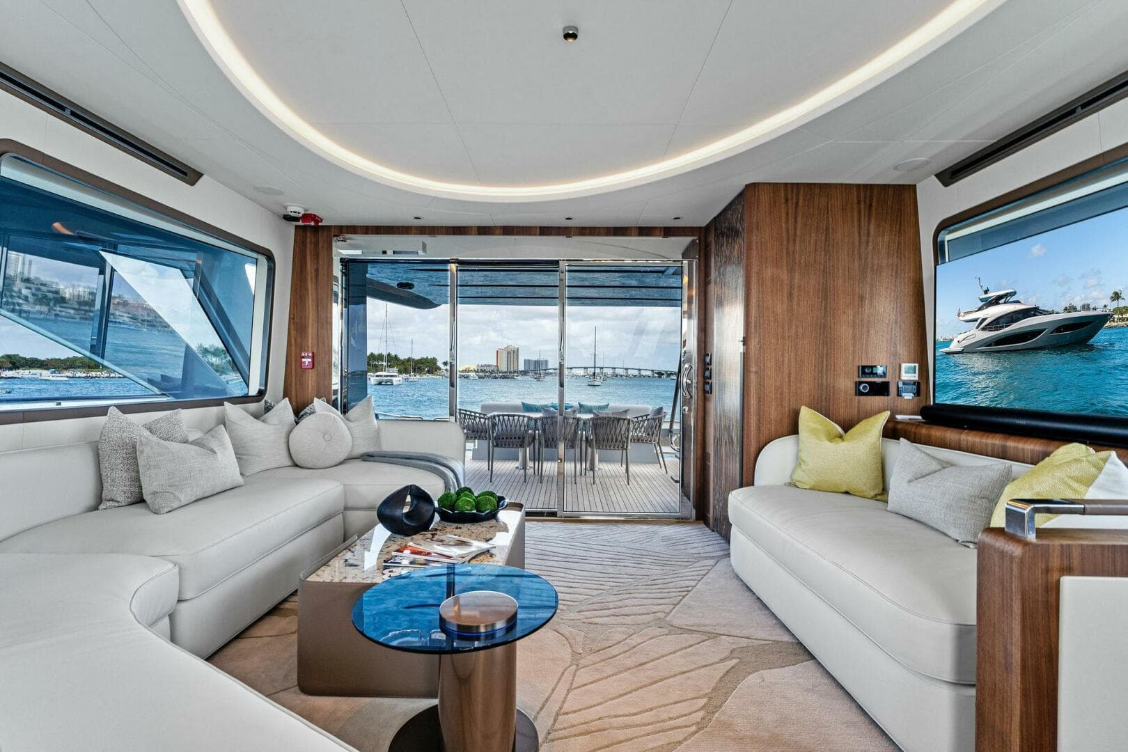 2024 Aquitalia Yachts Flybridge — photo 7