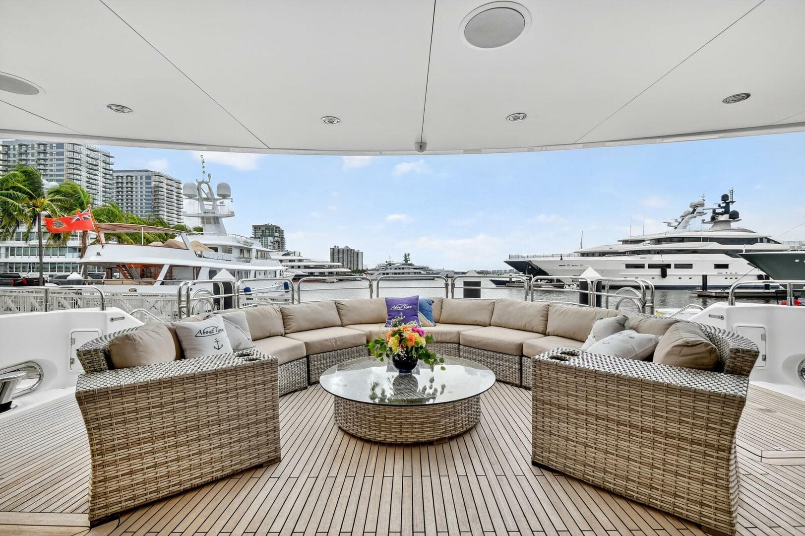 2010 Sunseeker 40M — photo 3