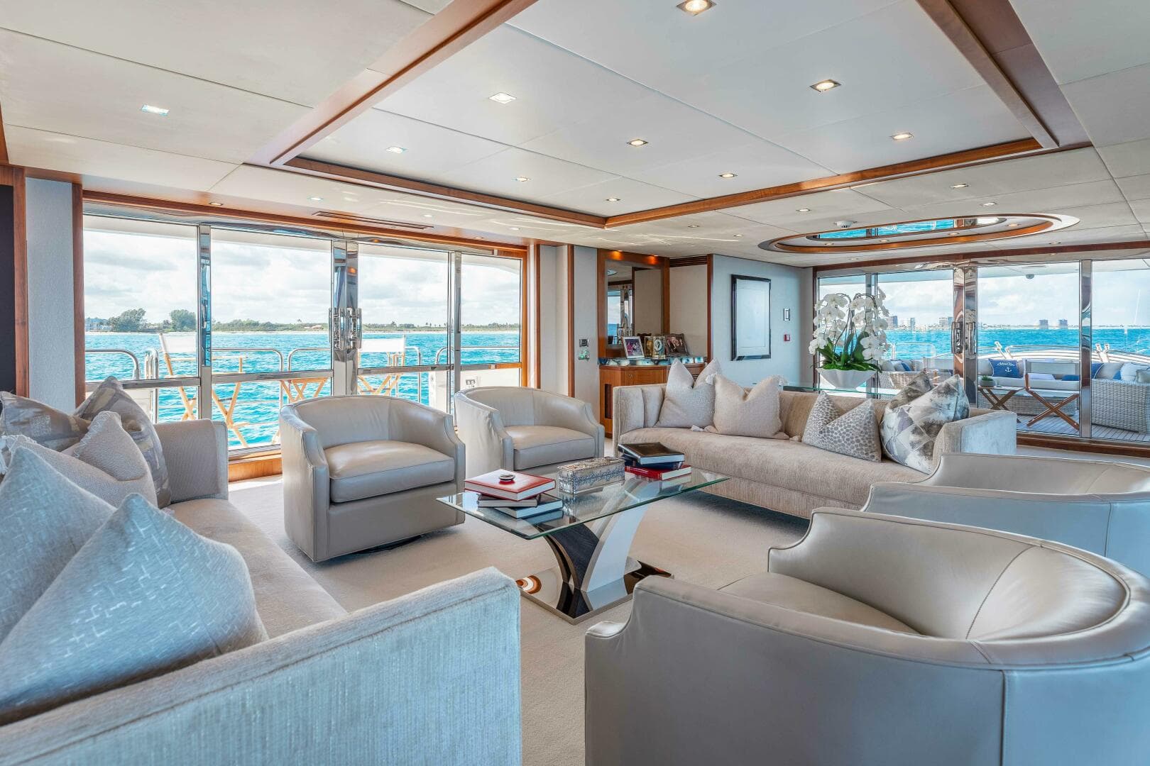 2010 Sunseeker 40M — photo 7