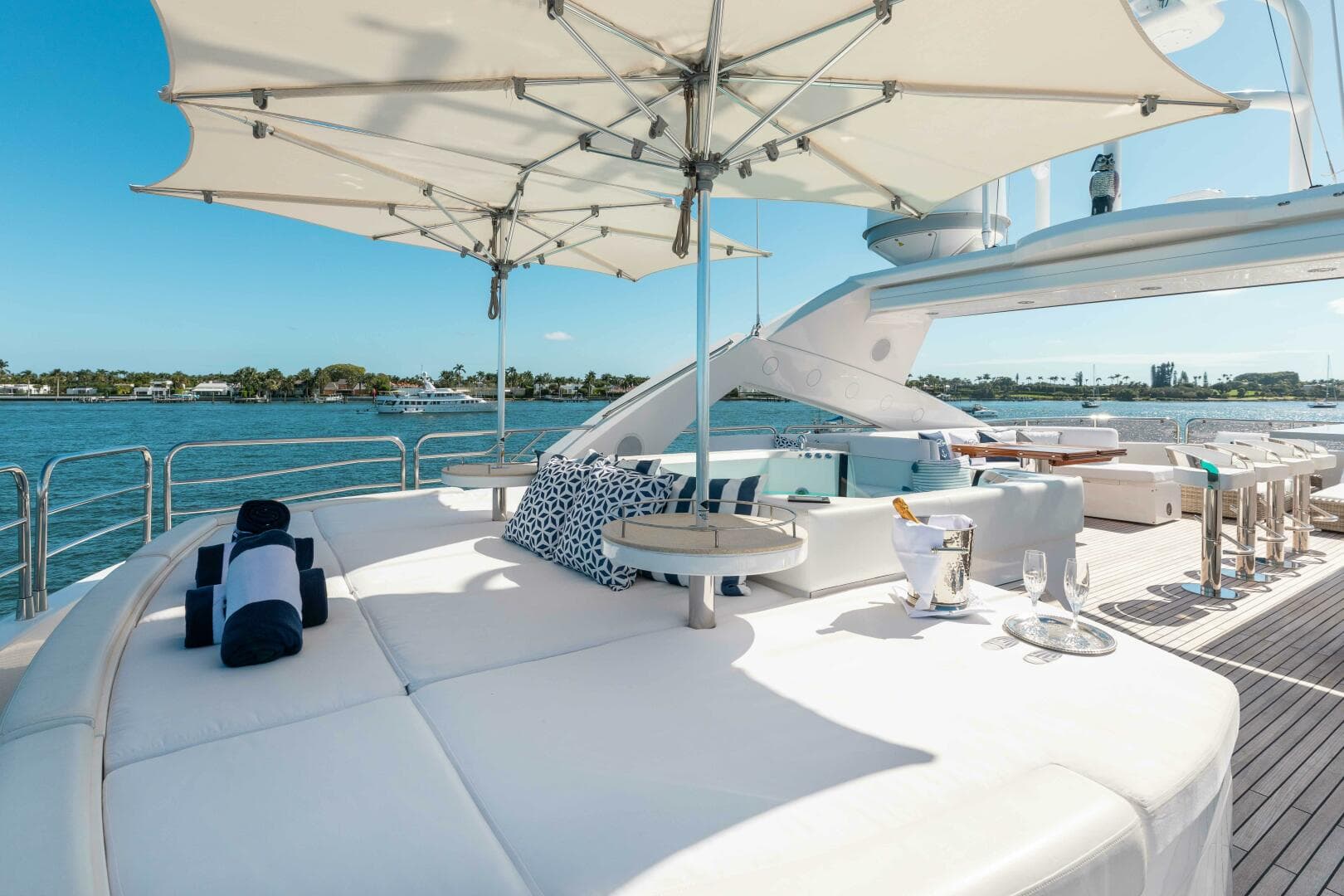 2010 Sunseeker 40M — photo 40