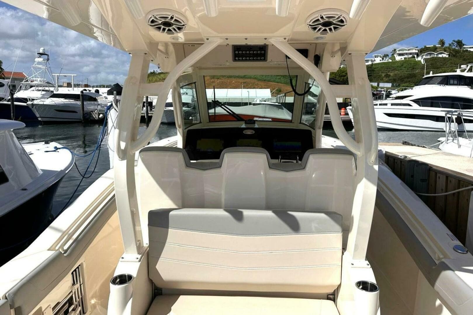 2023 Scout 355 LXF — photo 13