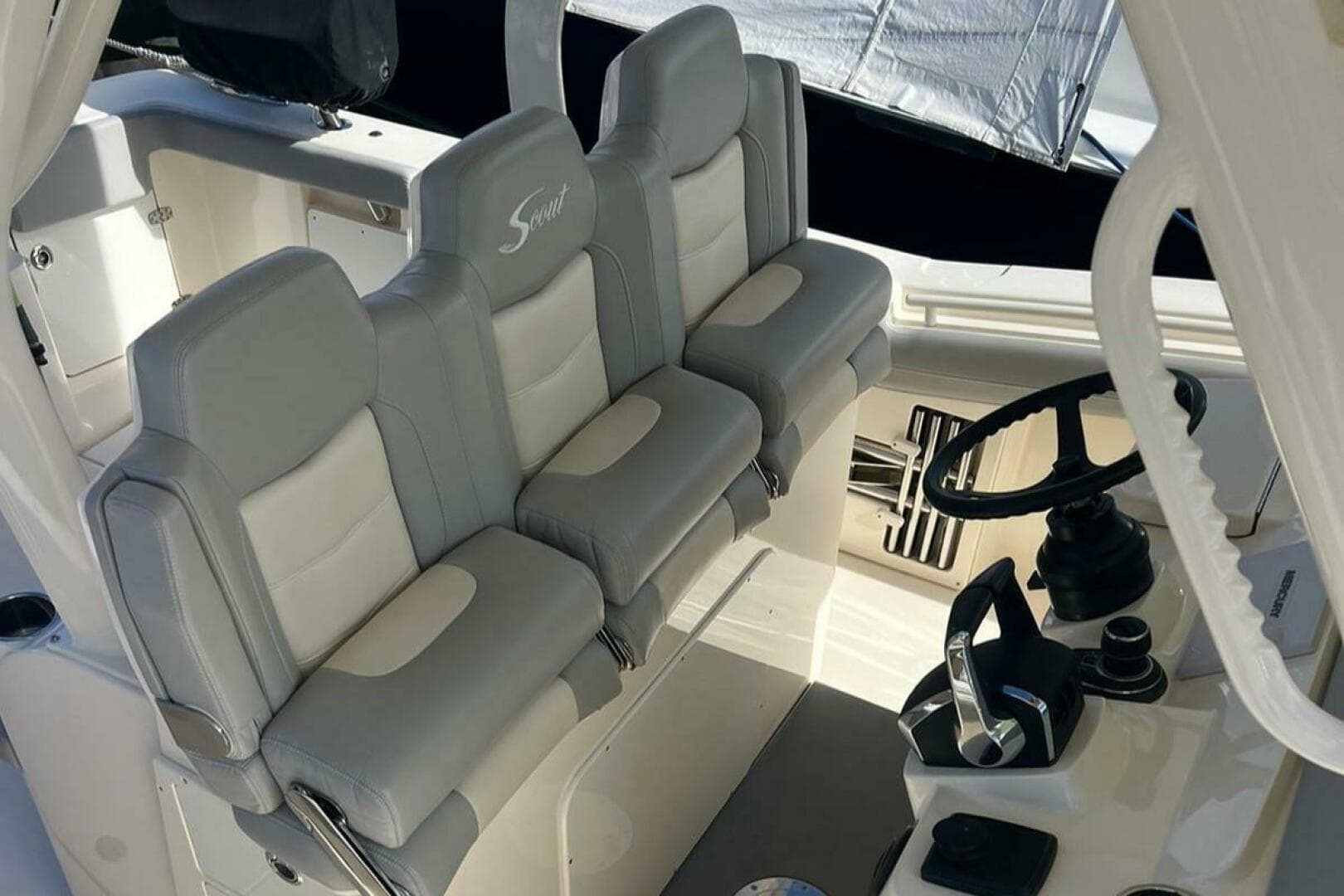2023 Scout 355 LXF — photo 15