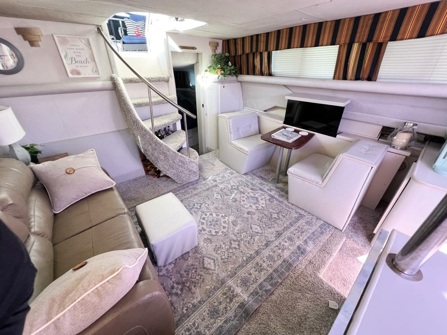 1994 Cruisers 3850 — photo 35