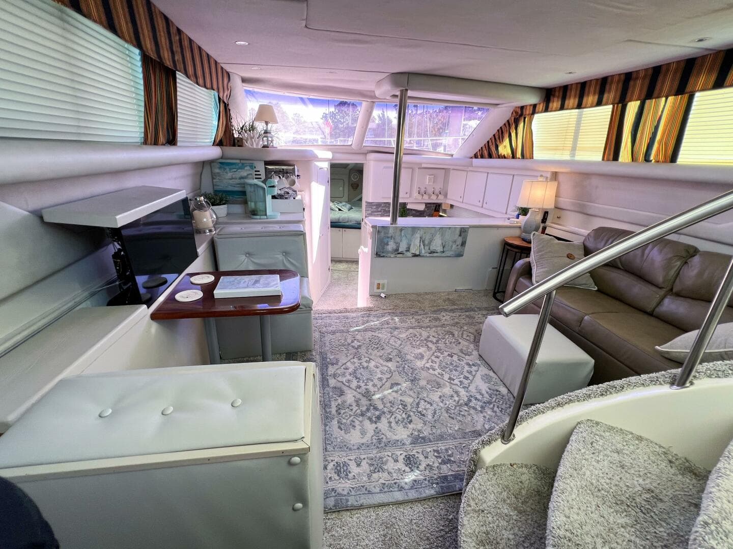 1994 Cruisers 3850 — photo 34