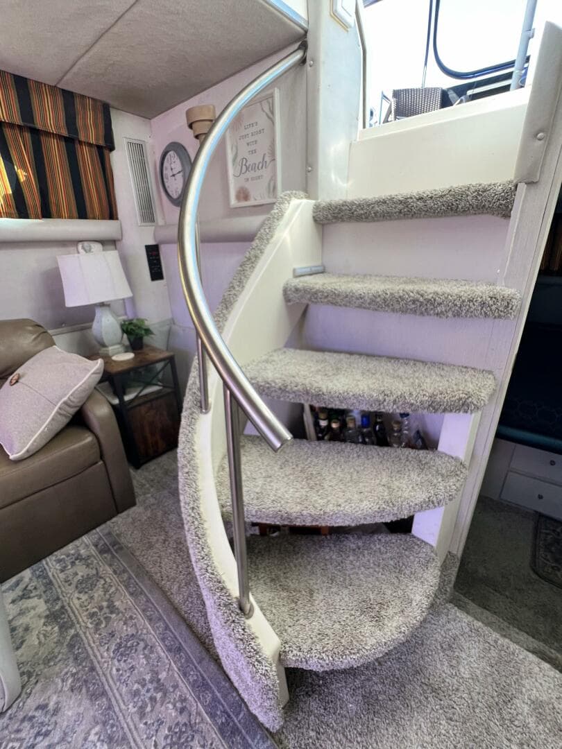 1994 Cruisers 3850 — photo 32