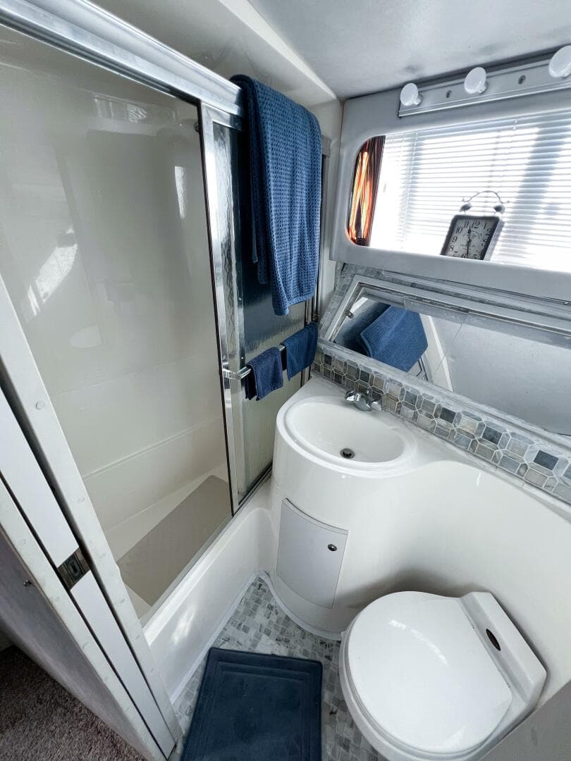 1994 Cruisers 3850 — photo 58