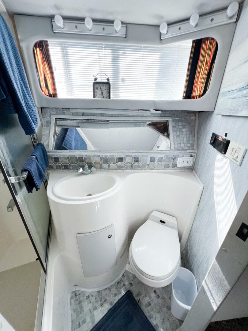 1994 Cruisers 3850 — photo 59