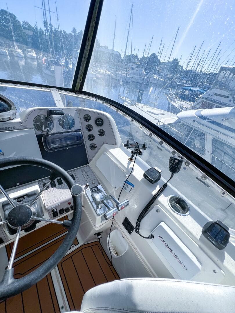 1994 Cruisers 3850 — photo 22