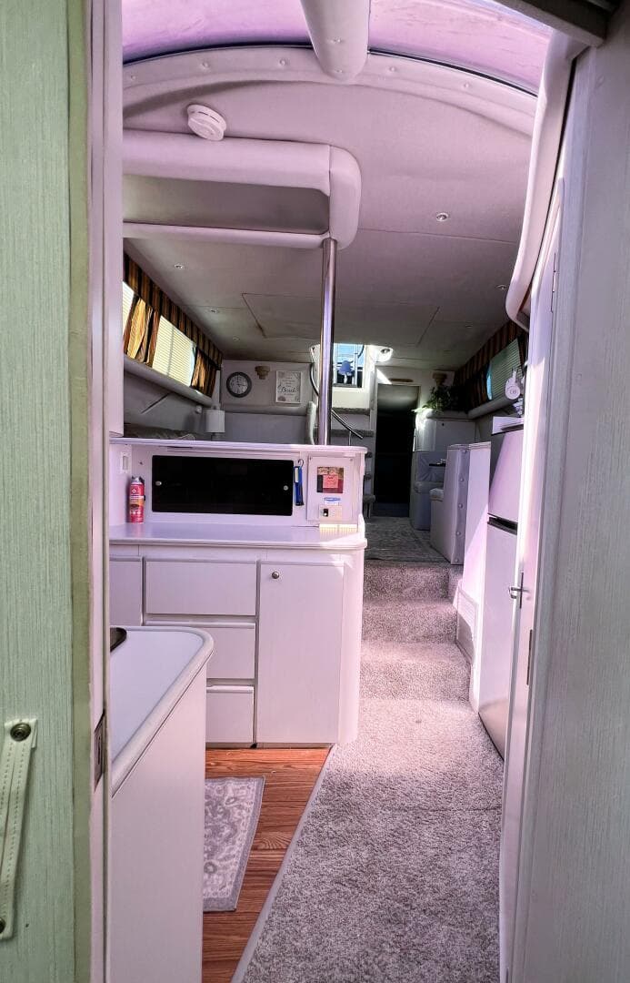 1994 Cruisers 3850 — photo 46