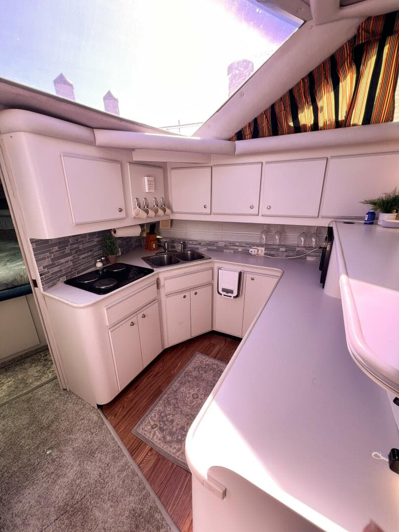 1994 Cruisers 3850 — photo 41