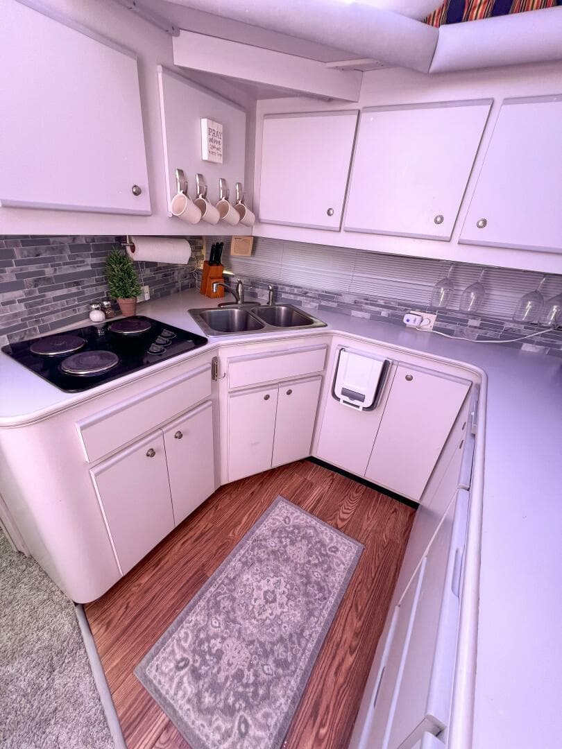 1994 Cruisers 3850 — photo 44