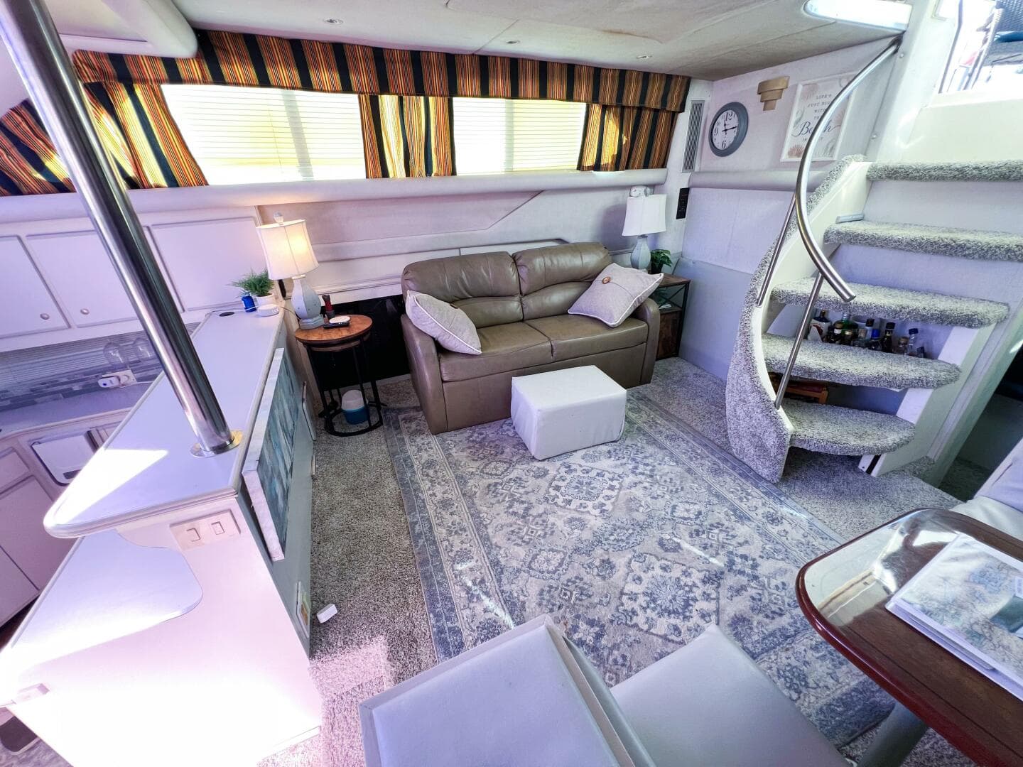 1994 Cruisers 3850 — photo 31