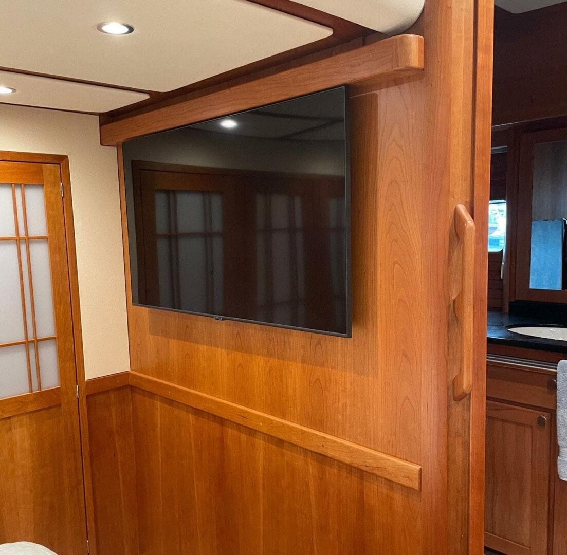 2021 Sabre 58 Salon Express — photo 24