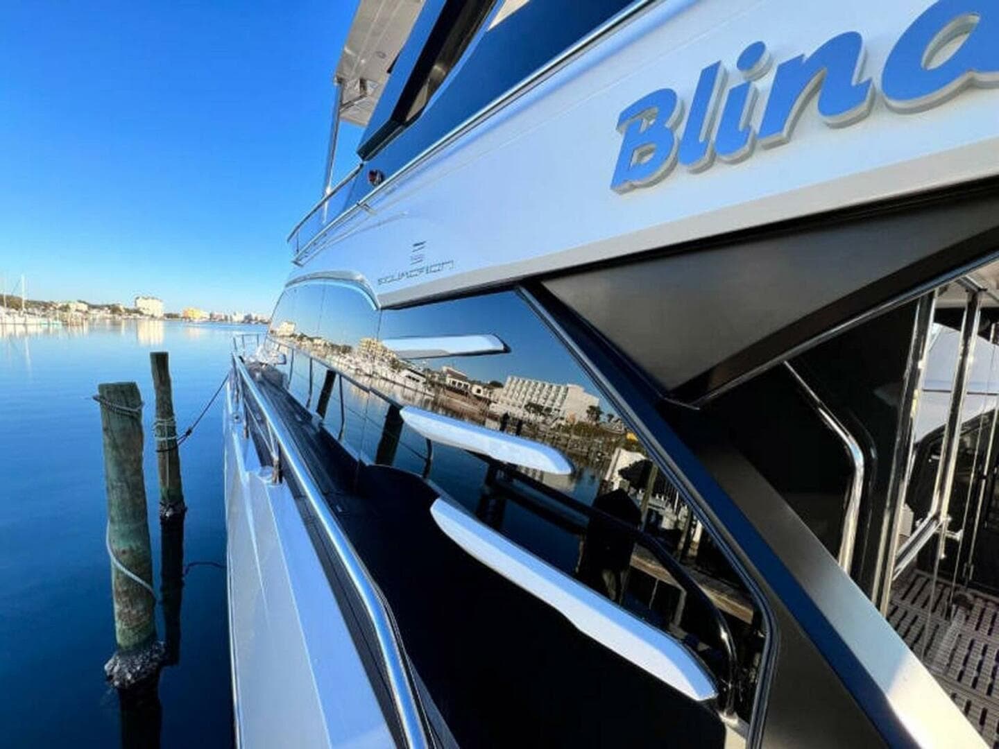 2020 Fairline Squadron — photo 80