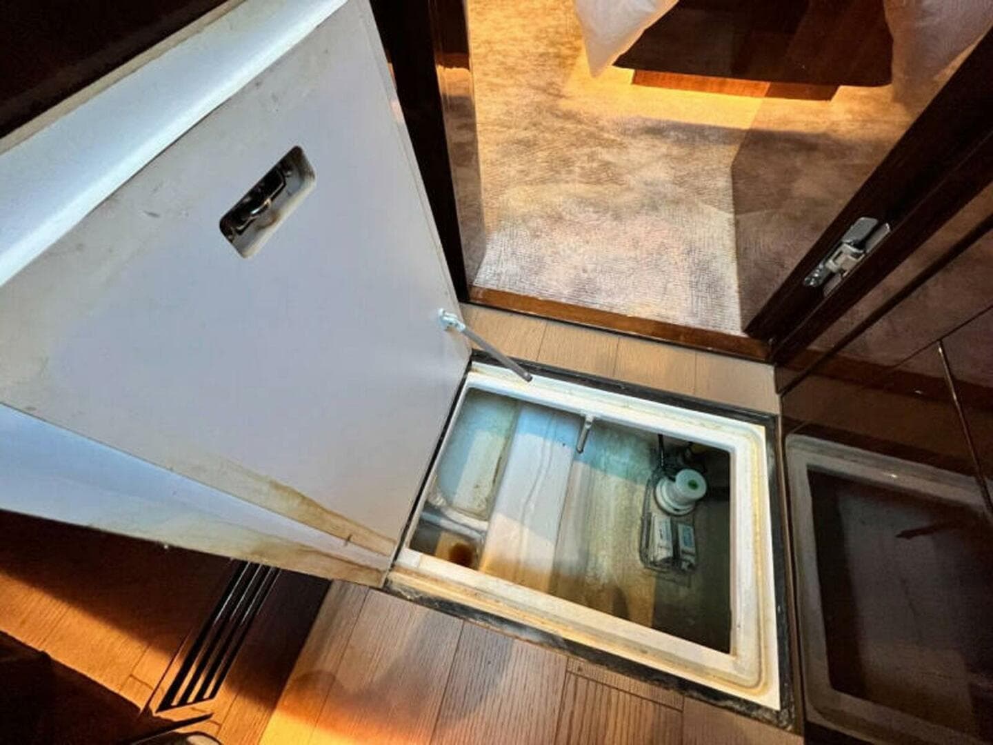 2020 Fairline Squadron — photo 42