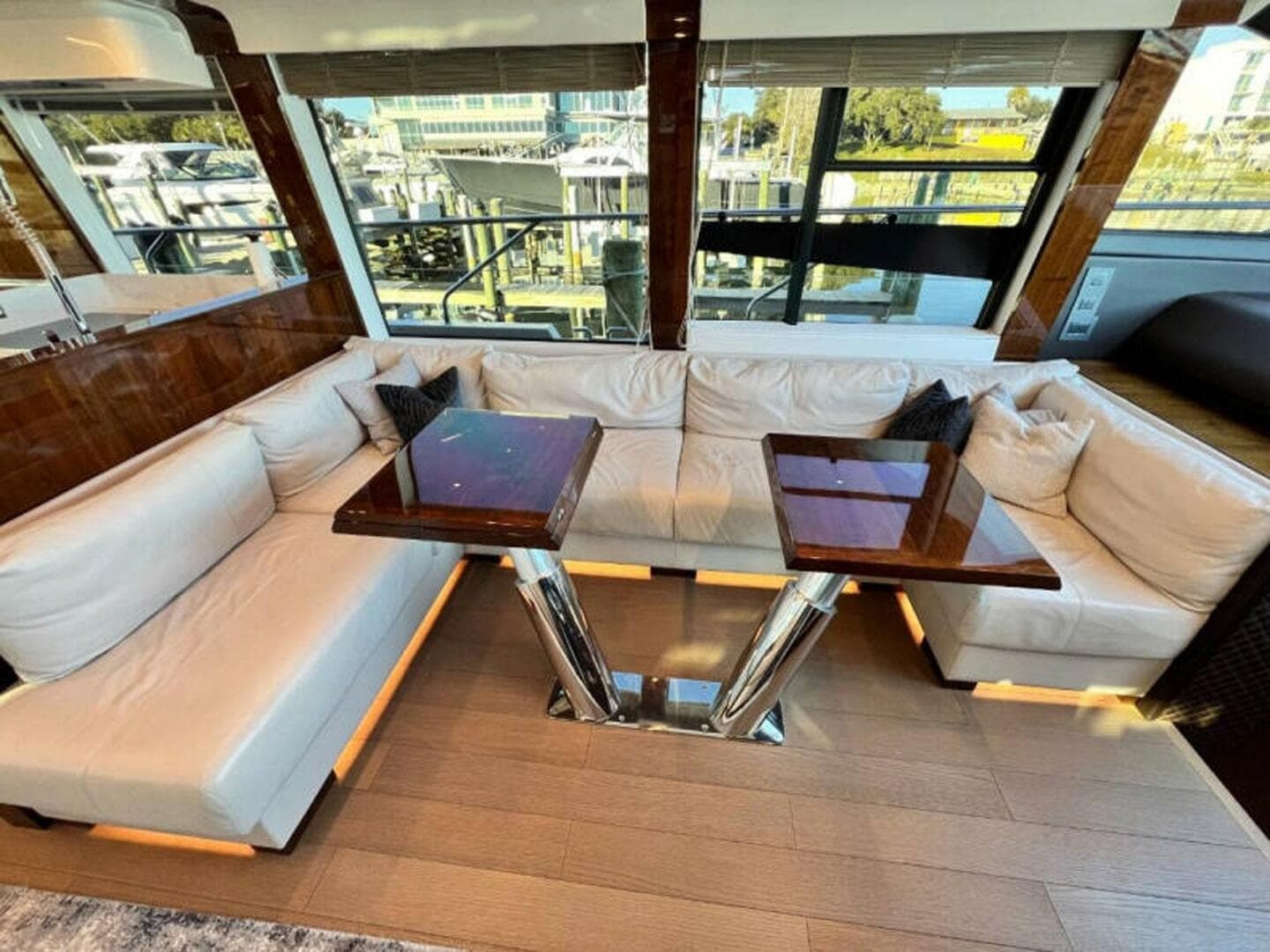 2020 Fairline Squadron — photo 11