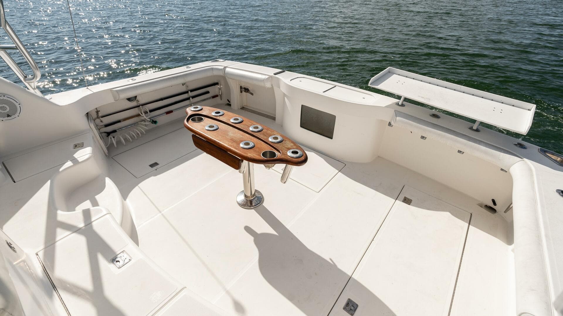 2012 Cabo 44 Htx — photo 12