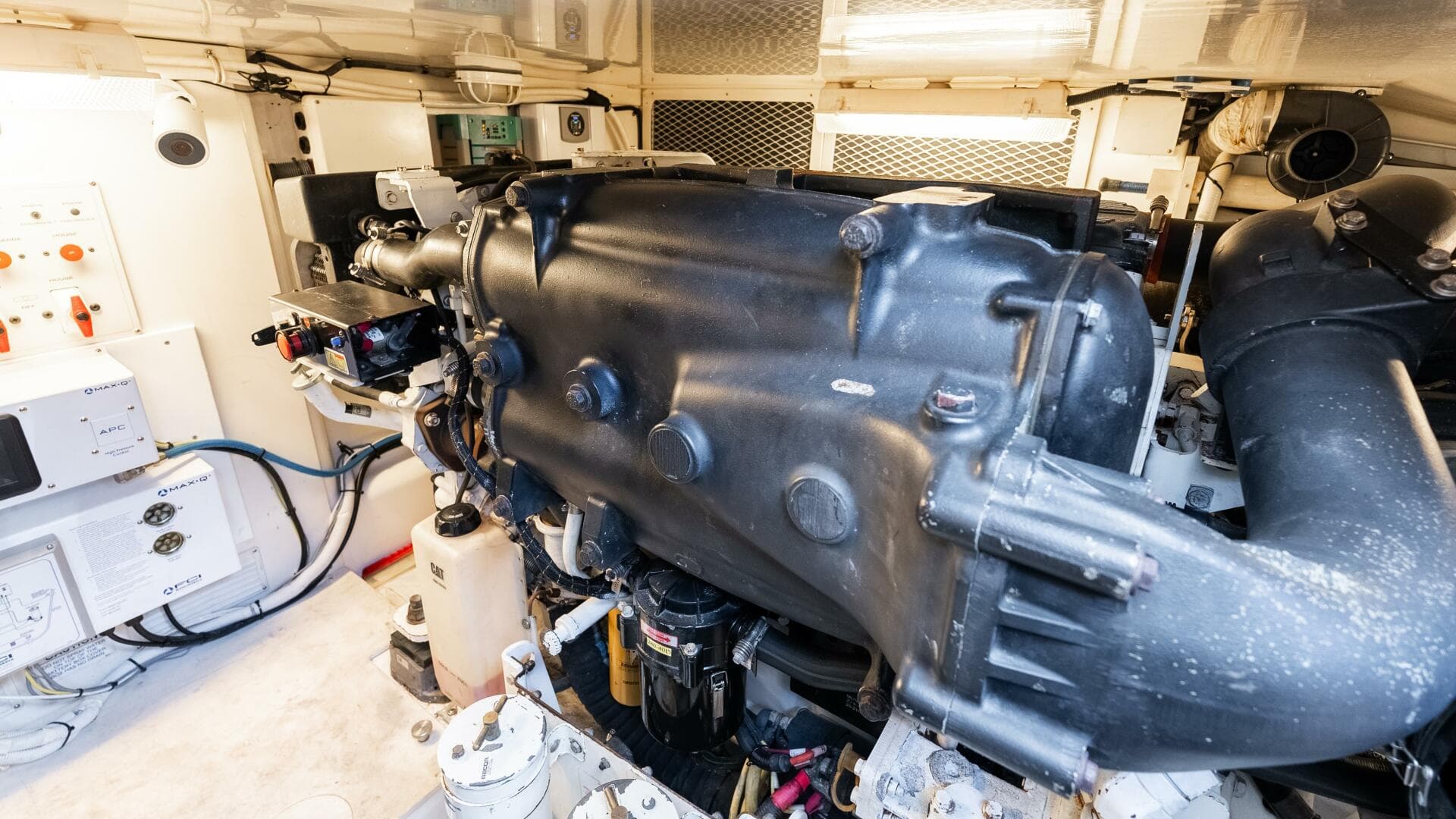 2012 Cabo 44 Htx — photo 58