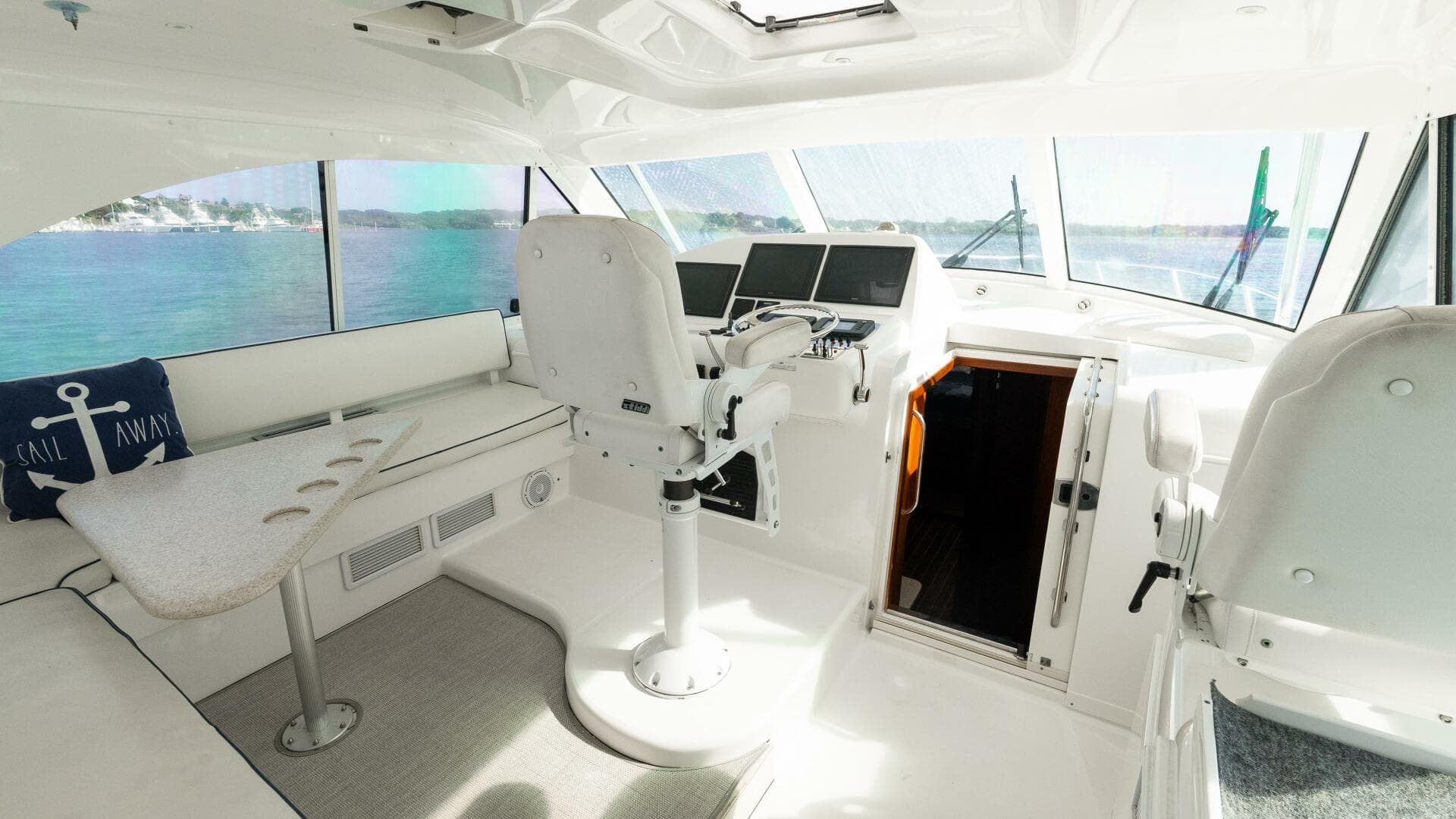 2012 Cabo 44 Htx — photo 28