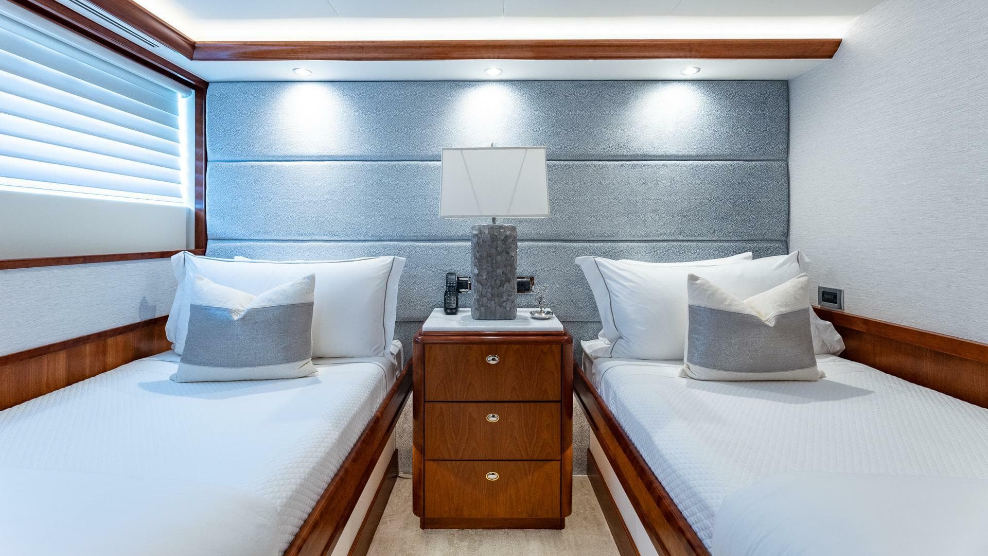 2006 Westport — photo 70