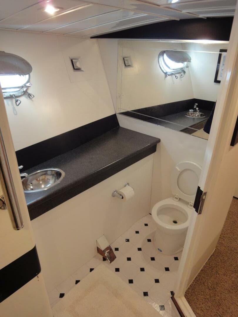 1990 Inace Expedition 88 — photo 9