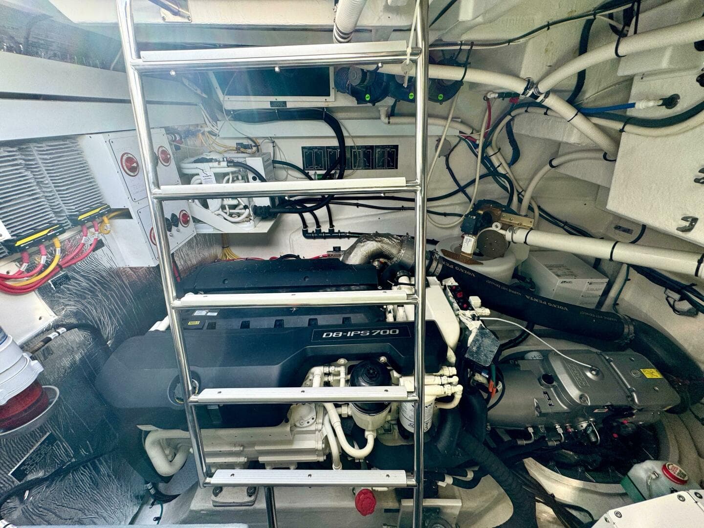 2020 Cruisers Yachts 50 Cantius — photo 58