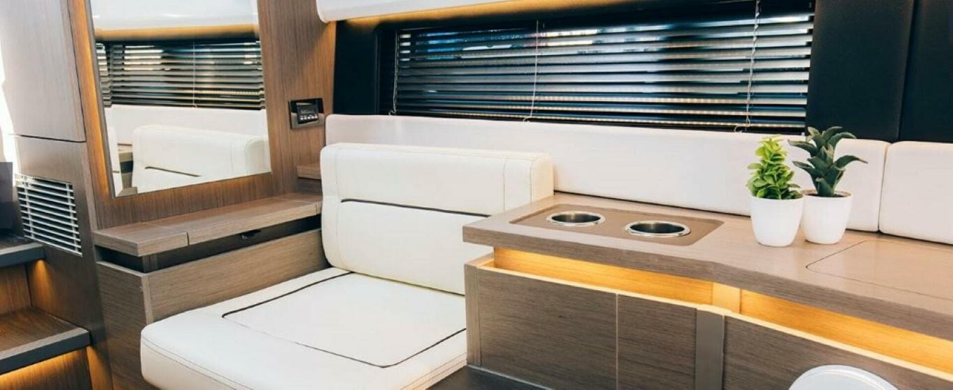 2025 Wellcraft 38 Explorer — photo 8