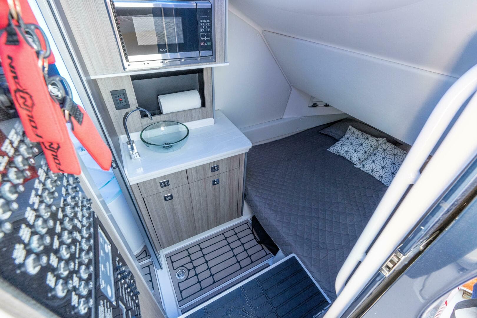 2022 Fountain 43 Nx — photo 55