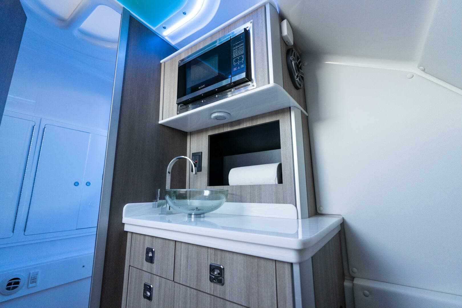 2022 Fountain 43 Nx — photo 57