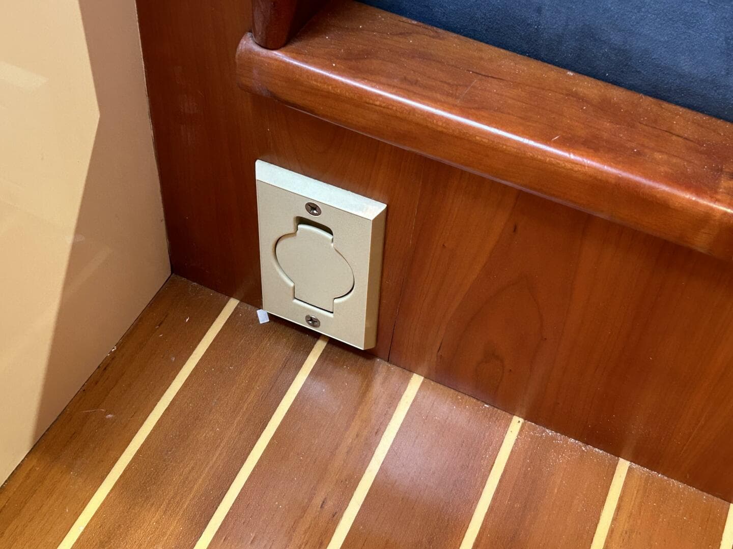 2008 Rivolta 45 — photo 29