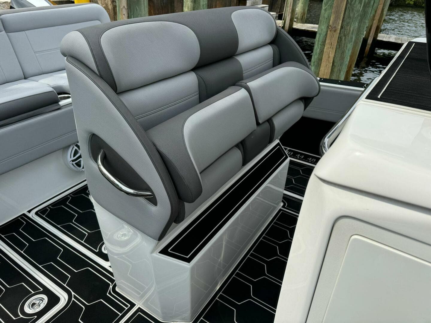 2024 Nor-Tech 392 Super Fish — photo 9