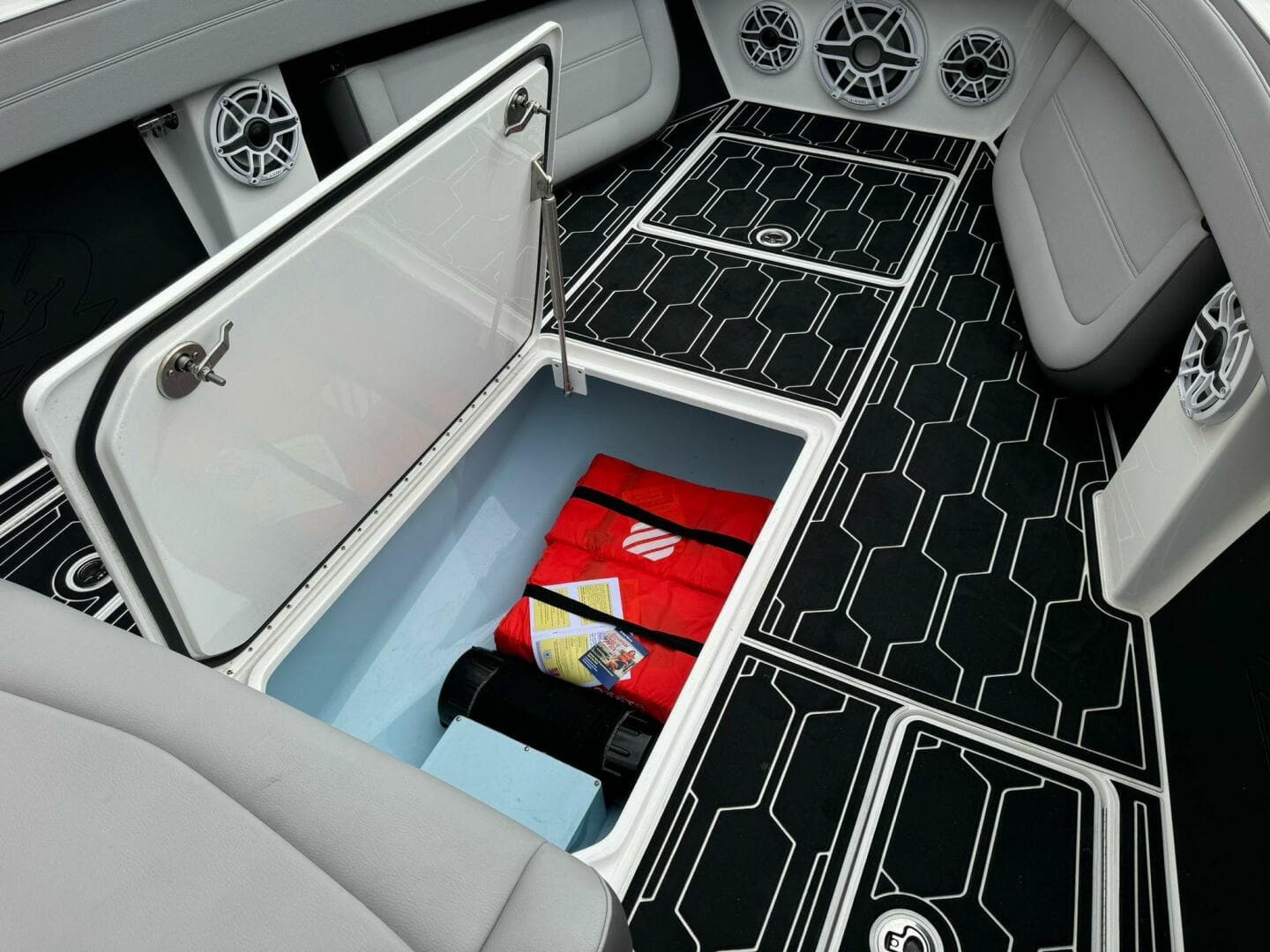 2024 Nor-Tech 392 Super Fish — photo 52